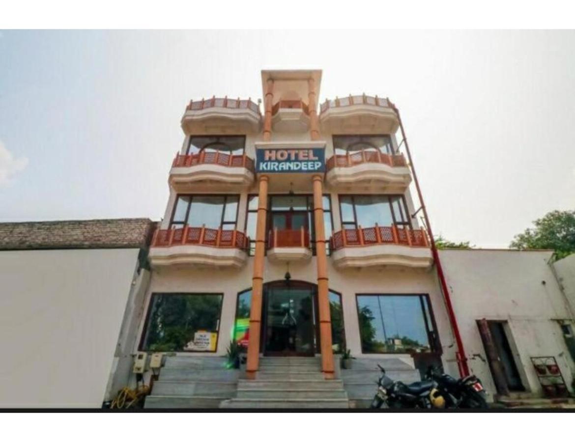 Hotel Kirandeep Agra Агра Екстериор снимка