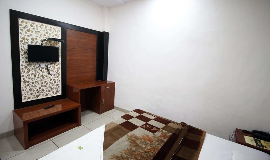 Hotel Kirandeep Agra Агра Екстериор снимка