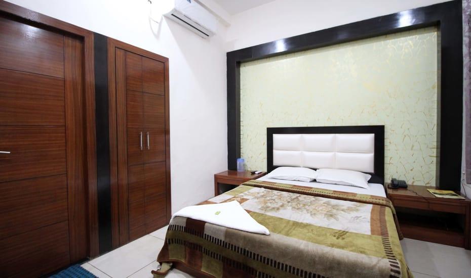 Hotel Kirandeep Agra Агра Екстериор снимка